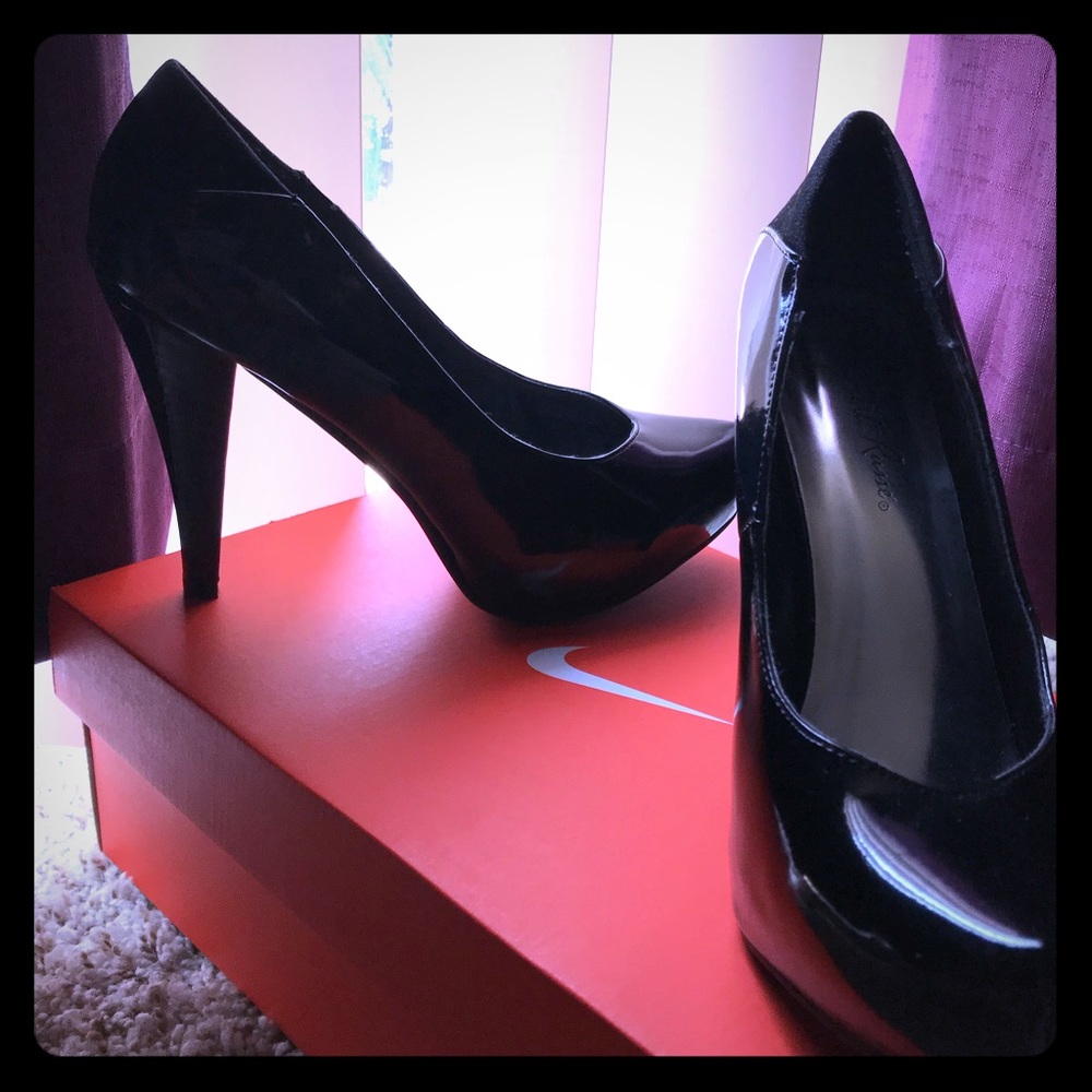 Black paten leather heels